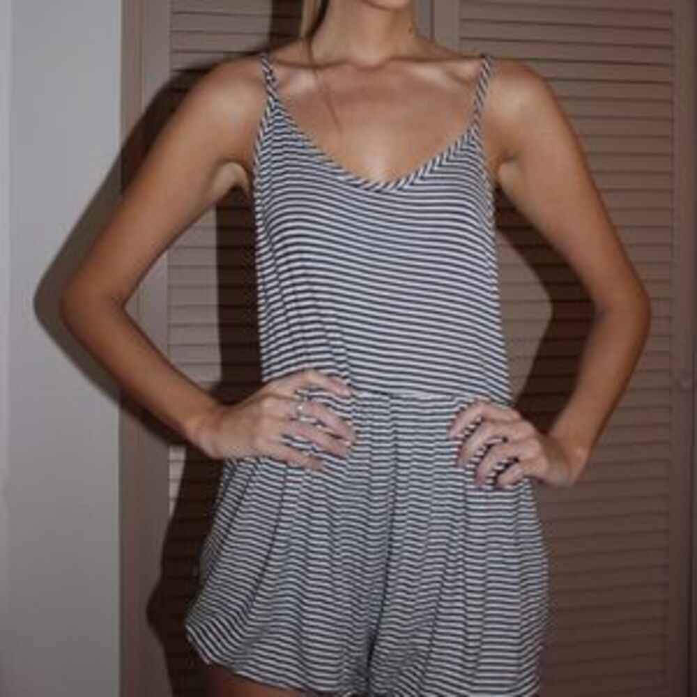 NWT! Etiquette boutique romper. Size small.